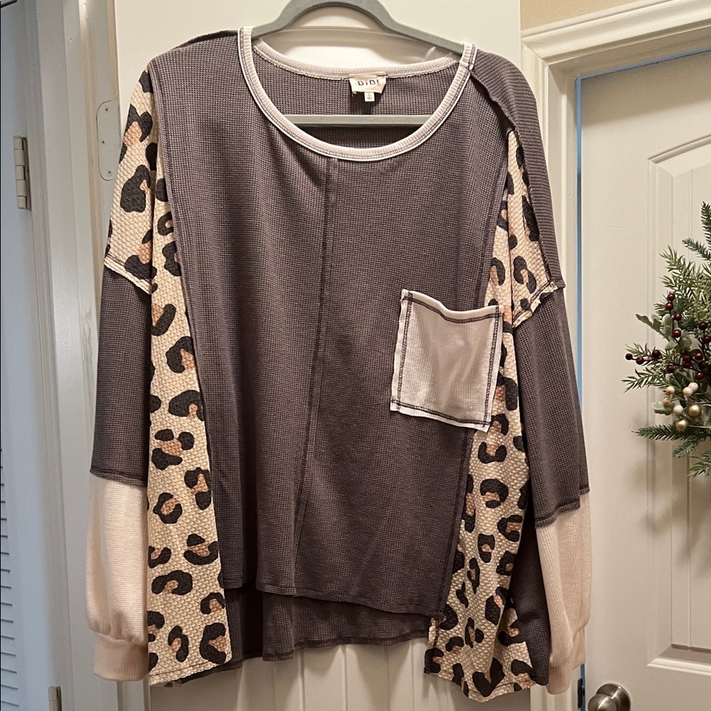BiBi Gray and Leopard Print Top